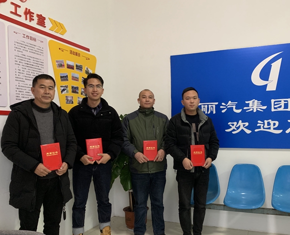 4a3347edd3767aab21a266c55edbc0b.jpg 4a3347edd3767aab21a266c55edbc0b.jpg