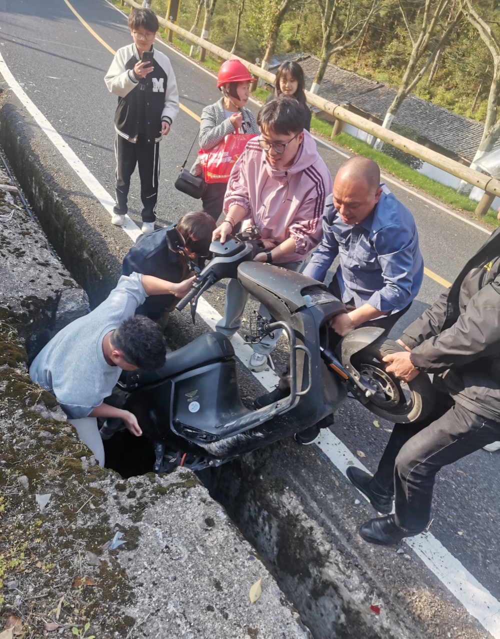 微信图片_20240411082027_副本.jpg 微信图片_20240411082027_副本.jpg